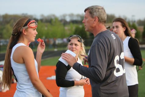 Girls lacrosse coach Roger Ellis returns for another season