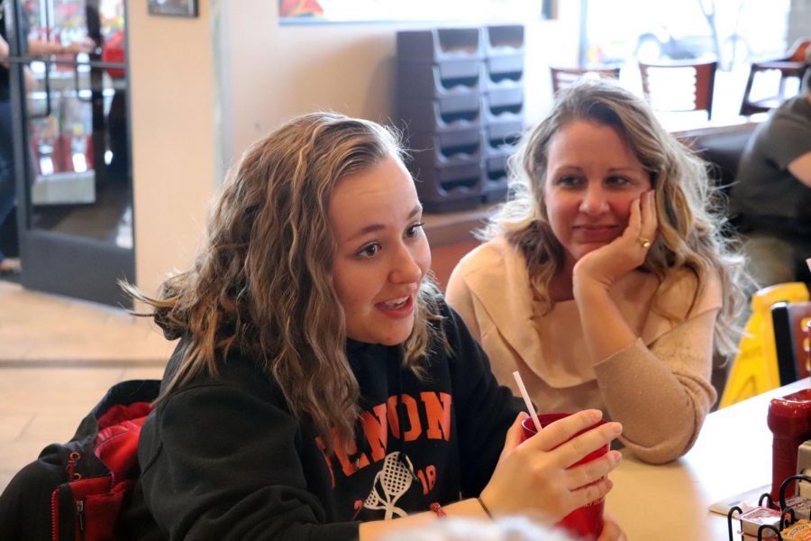 Fenton newspaper has a fundraiser at Leos that students come to eat and support the newspaper. Sophomore Elizabeth Donohue went with her mom and a few friends  to have fun, chat and support her friends in newspaper.
