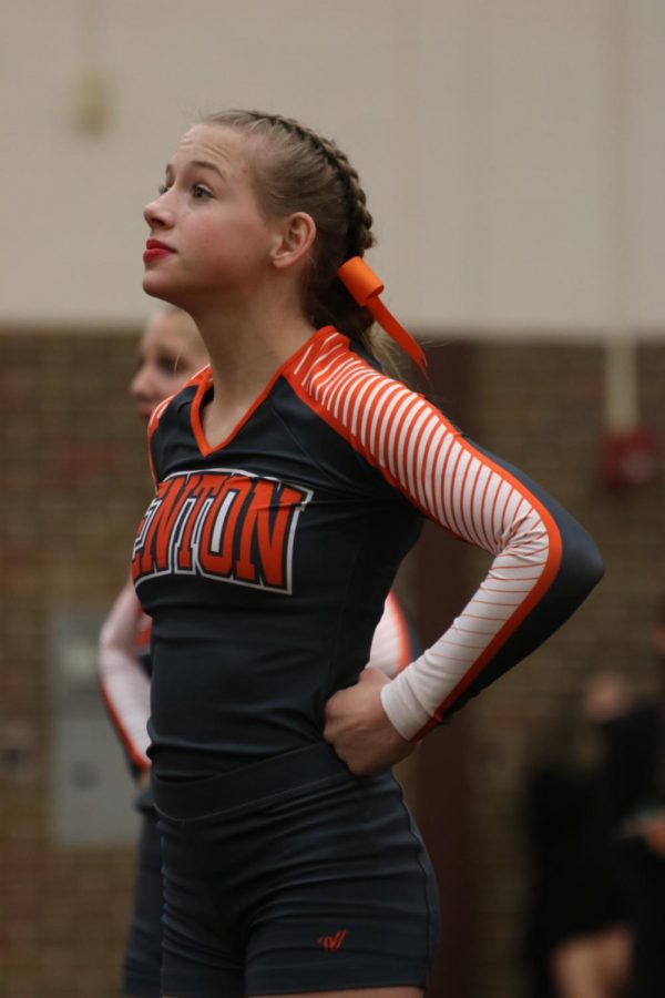 Freshman Elizabeth Beaven is preparing to compete against opponents in the first competition of the season. On Dec. 11, Fenton High hosted the CCCAM Invitationals. Varsity cheer competed in 3 rounds of competition and overall placed 3rd. 