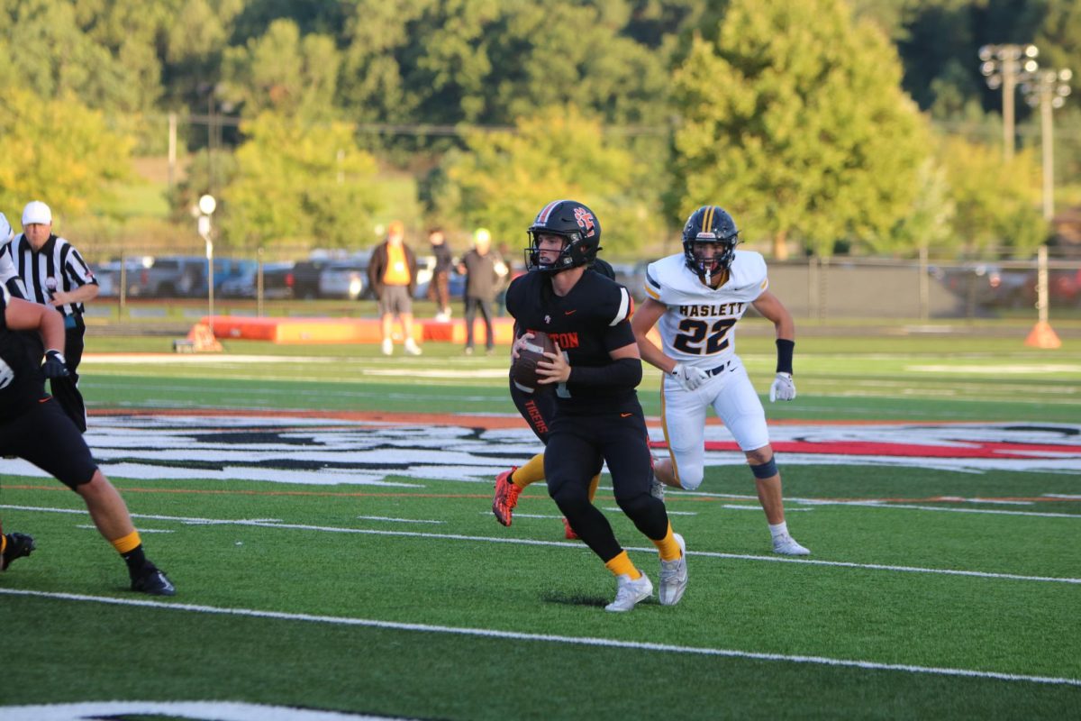 Meet this year’s varsity quarterback: Noah Sheil