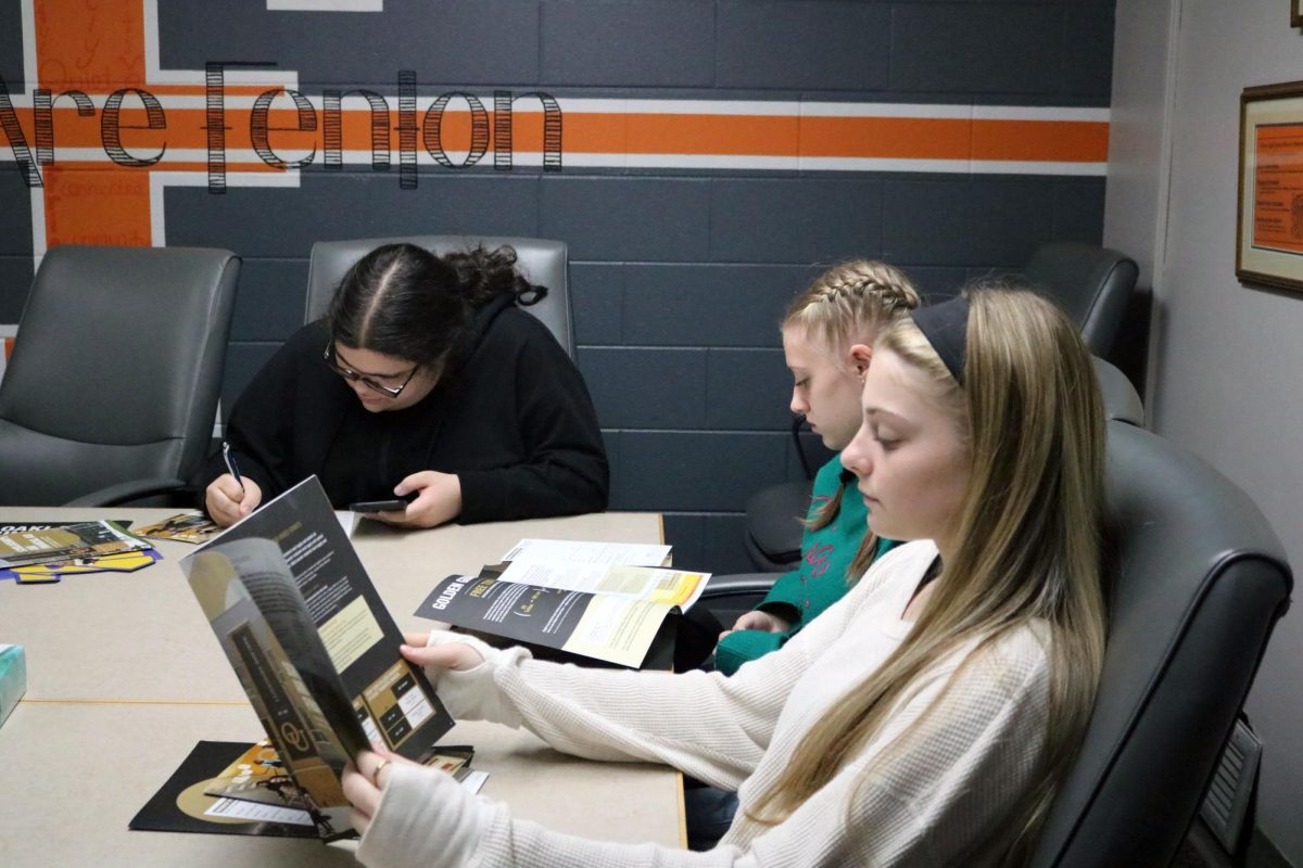 Reading junior Evie Metcalfe learns more about Oakland University. On Oct. 3, Evie sits in at a college visit from Oakland University.